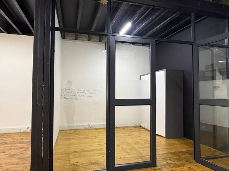 125m2 ground floor unit to let in Dorp Street - Photo 2