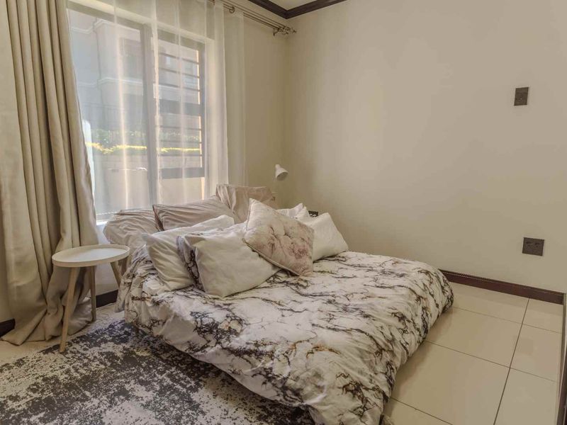 Modern 2Bedroom, 2Bathroom, Ground Floor Apartment, Private Garden - Photo 2