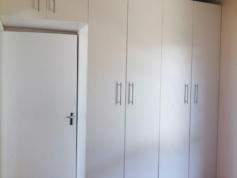 2-Bedroom Home in Weltevreden Valley, Mitchell's Plain - Photo 7