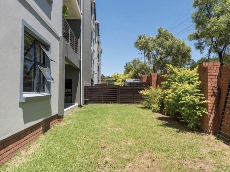 Charming 3-Bed Garden Unit in Sought-After Modderfontein Estate - Photo 8