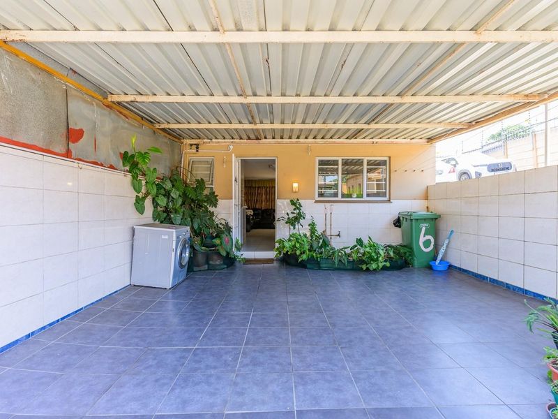 Secure, convenient, and comfortable living - Photo 3