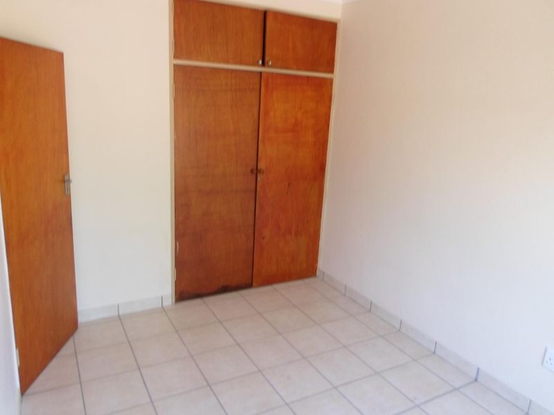 2 BEDROOM DUPLEX TO RENT IN DORANDIA - Photo 8
