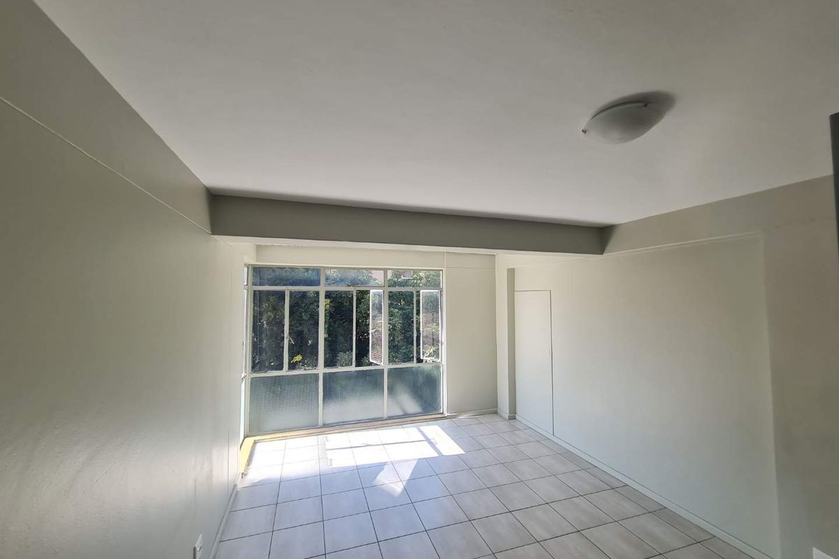 Lantana, Bachelor to rent - Photo 2