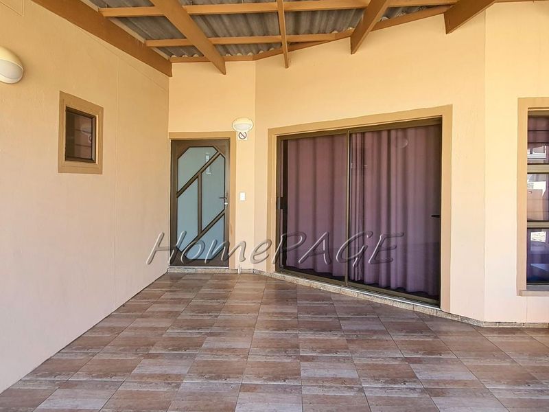 Ext 11, Henties Bay:  Entertainer's Dream Home is for Sale - Photo 6