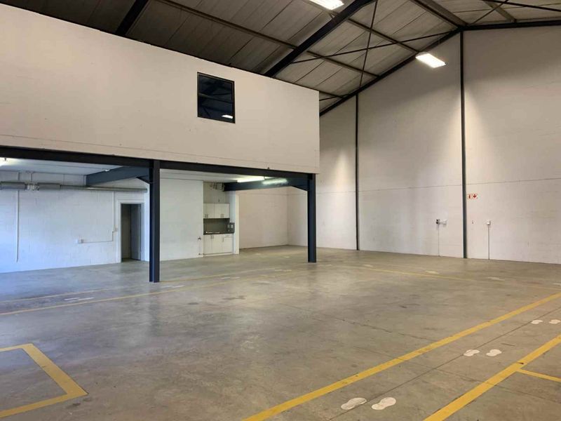 Ideal Warehouse Space with Office & Amenities - Photo 5