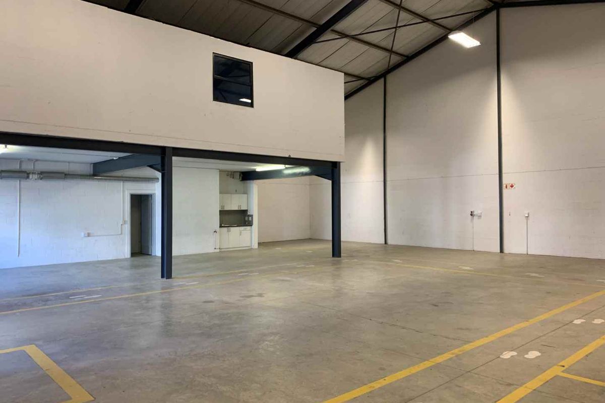 Ideal Warehouse Space with Office & Amenities - Photo 5