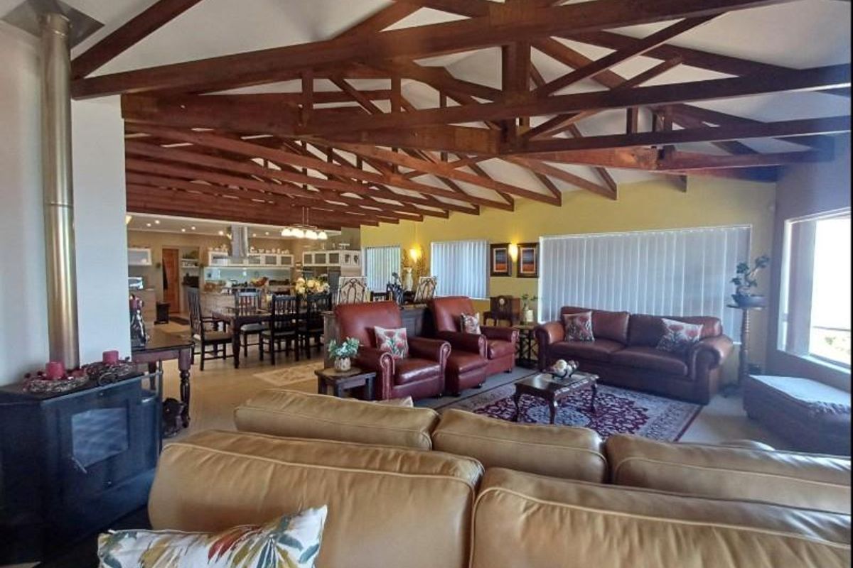 3 Bedroom House for Sale in Dana Bay - Photo 4