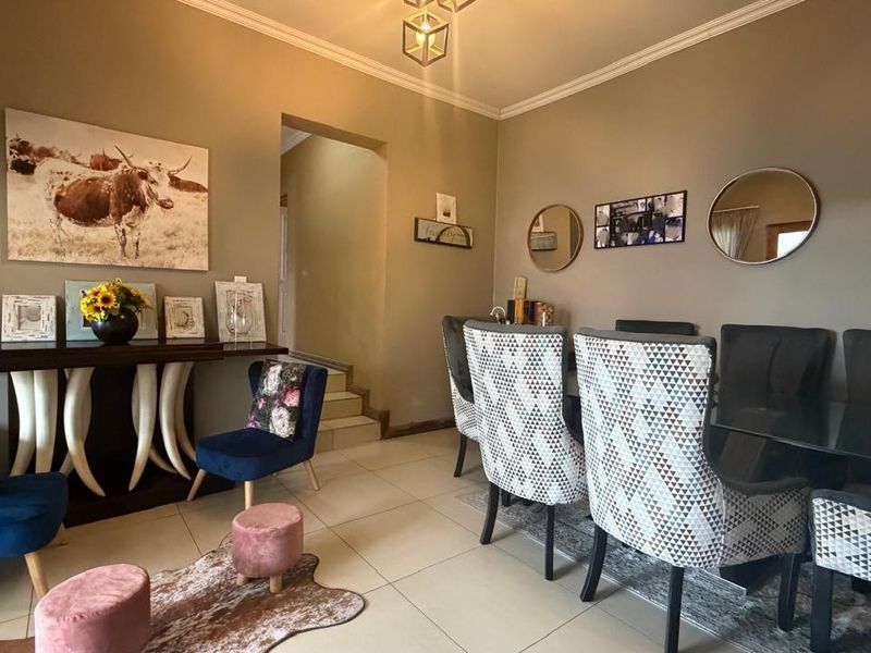 Spacious, Stylish & Designed for Living – Your Dream Home Awaits - Photo 5