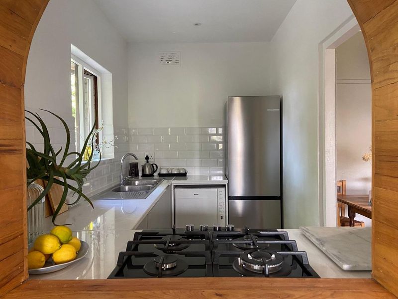 Spacious Garden Sanctuary with Winter Sun | Fully Serviced Clovelly Retreat - Photo 7
