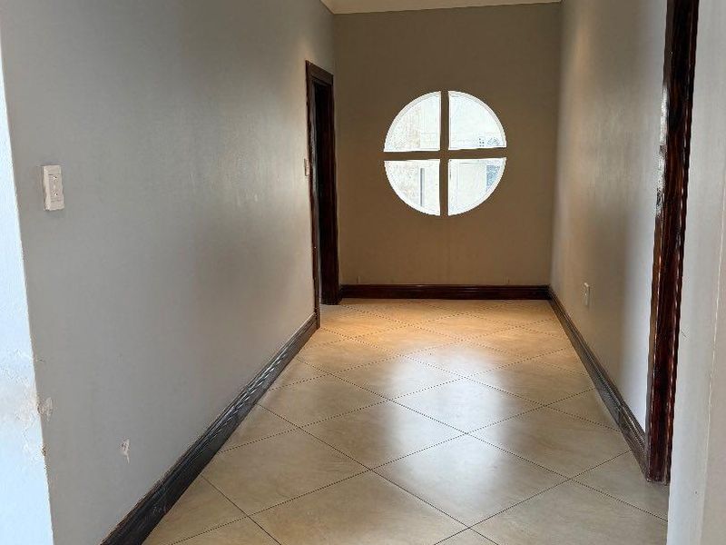 FOR SALE - 5 BEDROOM HOUSE - AUASBLICK - Photo 9