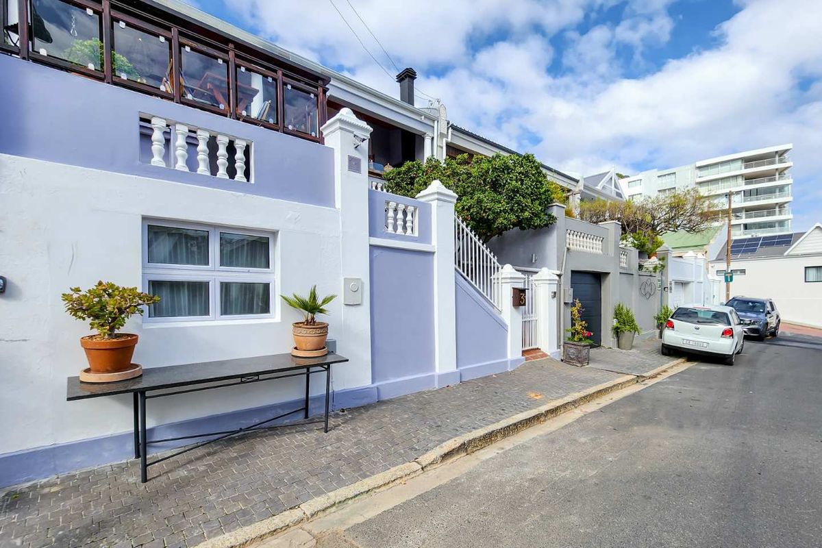 3 bedroom house with views in Upper Sea Point - Photo 3