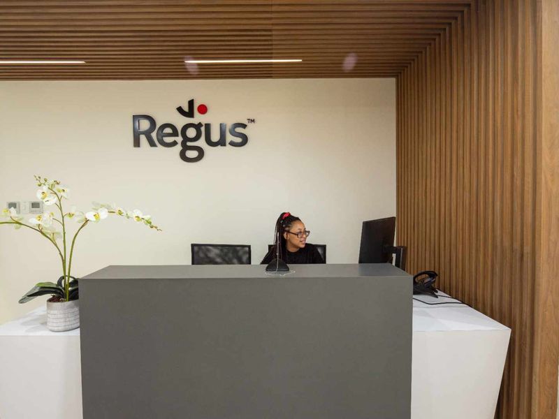 Private office space for 3 persons in Regus Waterfall City - Photo 5