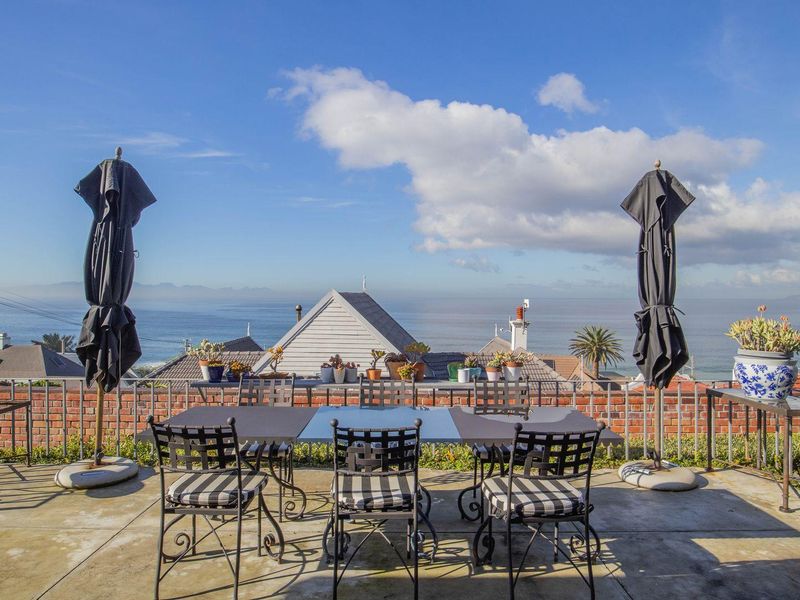 Upmarket family home in St James - Photo 9