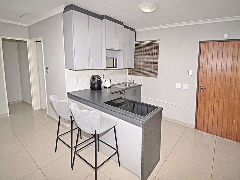 Beautiful Family Home in Dawn City - Photo 8