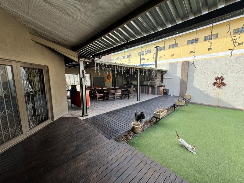 🔥 FOR SALE: 2 Warehouses + 3-Bed House on a 3 040 m2 Erf (CC Sale) 🔥 - Photo 10