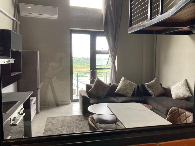 Stylish industrial Loft Apartment / spacious and low Levy - Photo 8