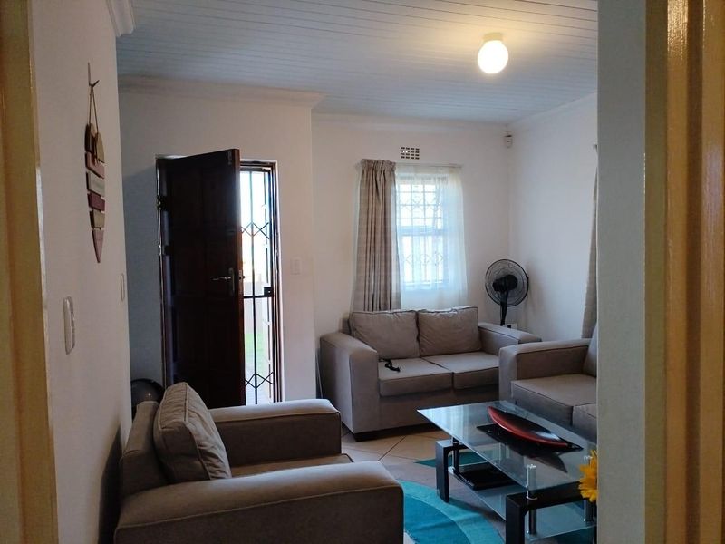 Unfurnished 2-Bedroom House in Eersterivier South To Rent - Photo 5
