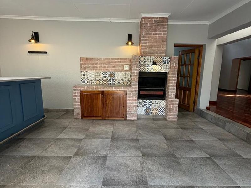 Stunning 4-Bedroom Home in a Secure Estate - Photo 7