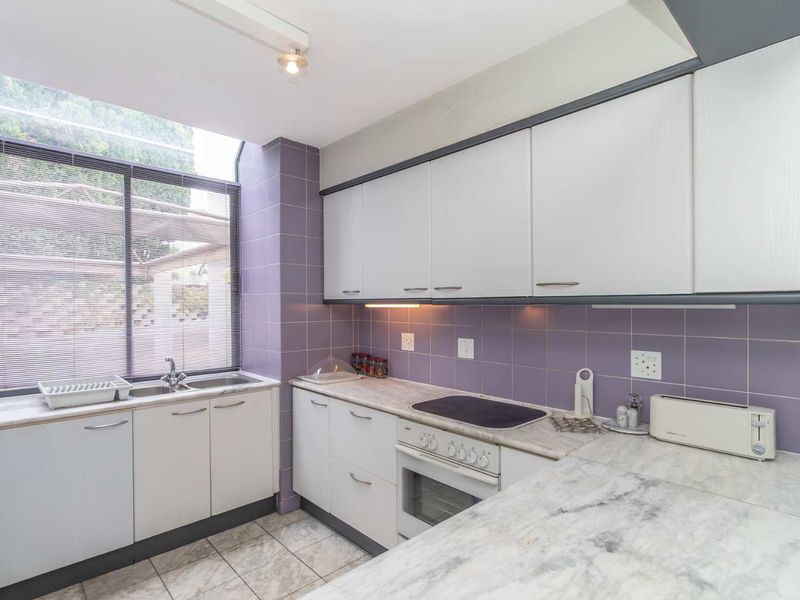 Duplex Townhouses to Let in Saints Manor, Lyme Park - Photo 6