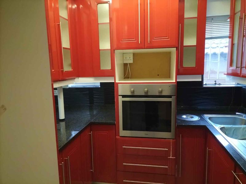 Three bedroom house to rent - Photo 4