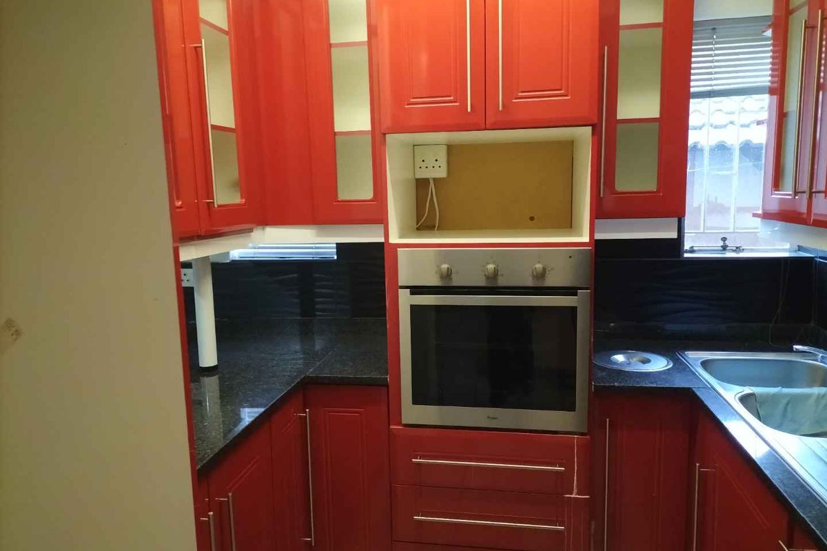 Three bedroom house to rent - Photo 4