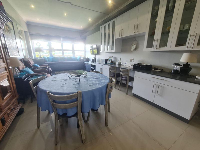 IMMACULATELY  MODERNISED FLAT - Photo 7