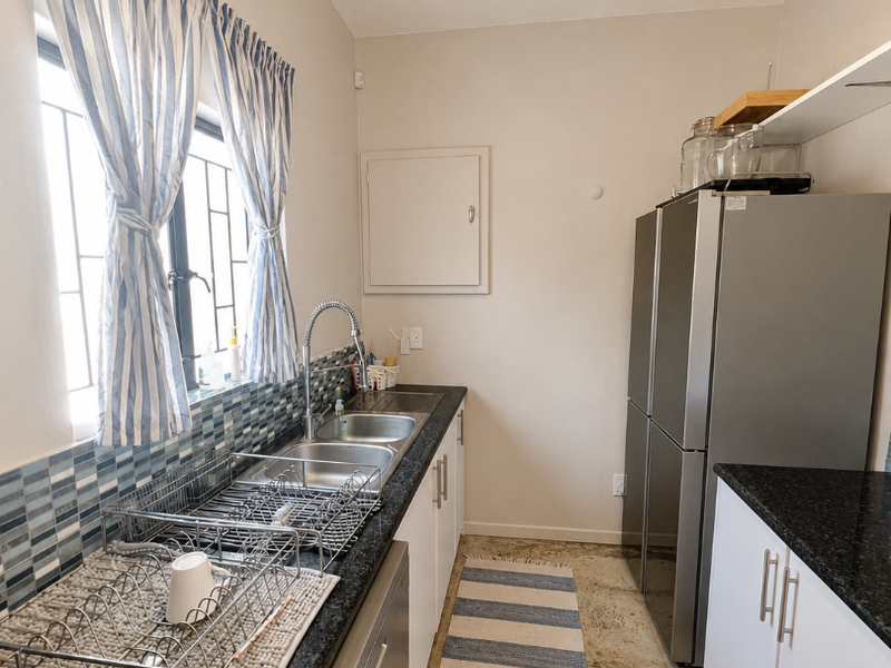Family home for rent in Anton Lubowski Street - Photo 4