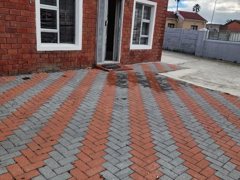 3 Bedroom House for Sale in Bongweni - Photo 2