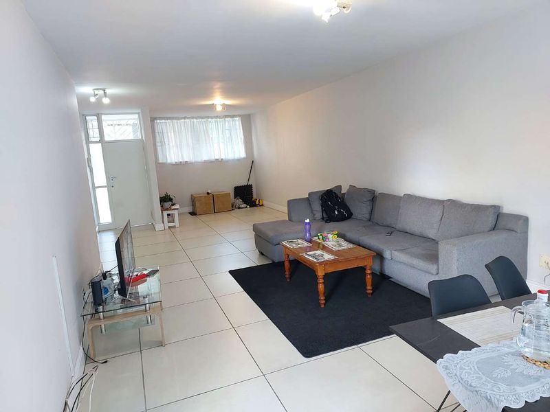 2 BEDROOM APARTMENT TO RENT IN SANDTON - Photo 3