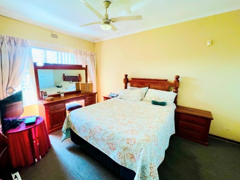 Move-in ready - Photo 8