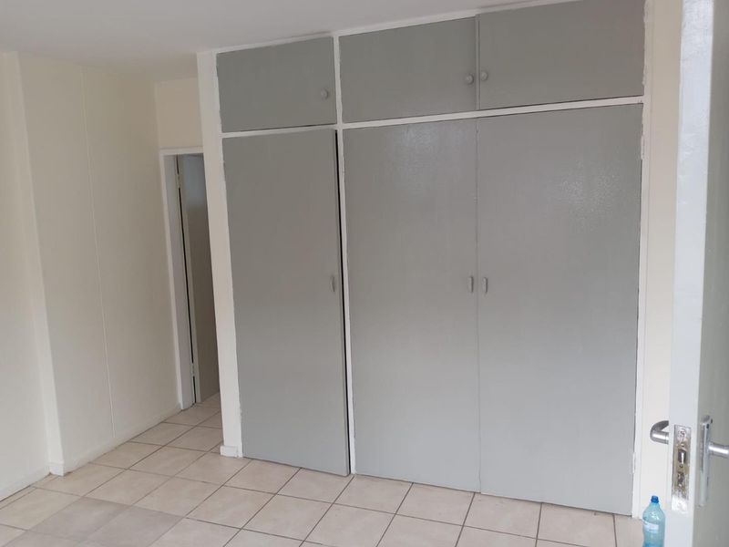 ONE BEDROOM FLAT AVAILABLE IN DASPOORT. - Photo 6