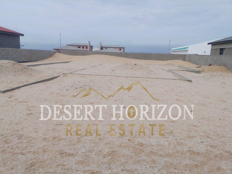 Henties Bay, North Dune | Vacant Erf with plans and foundation laid. - Photo 4