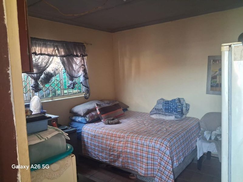 Investment Home with 3 Bachelor Pads Income Potential in Merewent - Photo 10