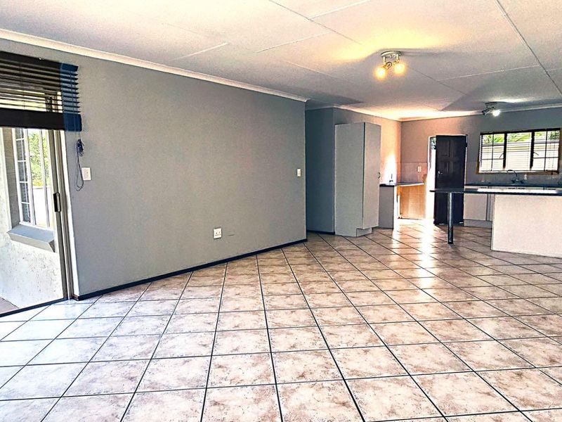 Your Dream Home in Honeydew Ridge Awaits! - Photo 4