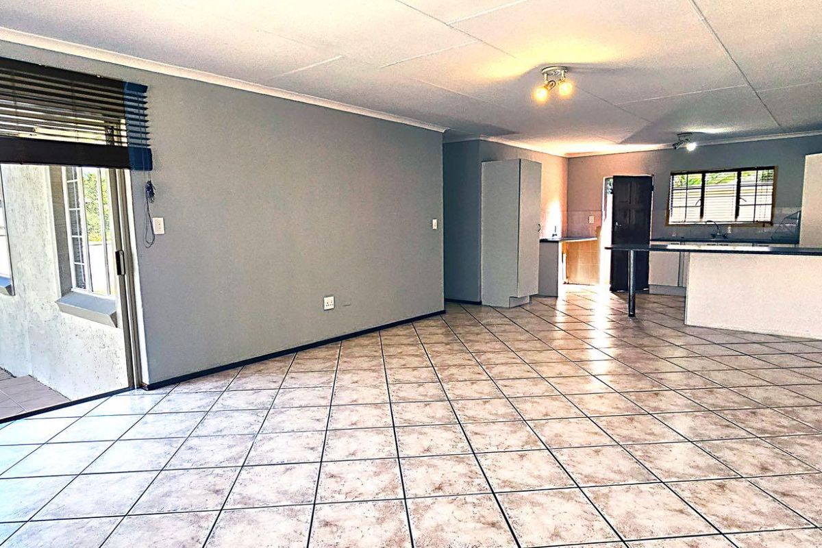 Your Dream Home in Honeydew Ridge Awaits! - Photo 4