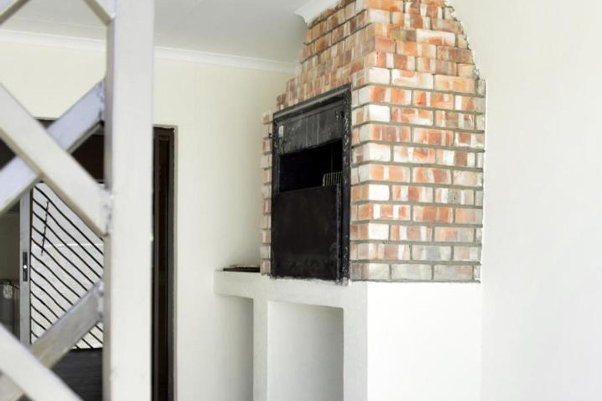 FOR SALE: Stunning 3-Bedroom Home in Okahandja, Dolerite Ridge (Extension 7) – N$1,750,000 - Photo 3