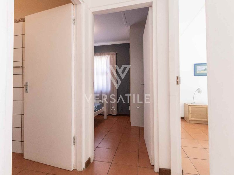 Townhouse For Sale - Photo 9
