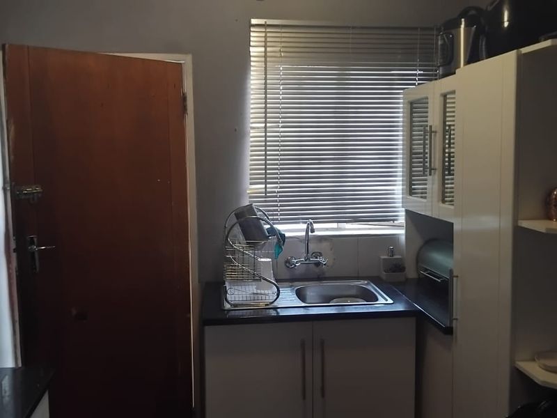 2 Bedroom House For Sale in Odinburg Gardens - Photo 6