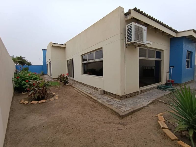 Freestanding Home to rent - Photo 6
