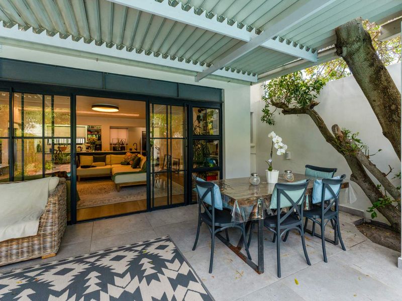 Brand new listing in ever popular Timour Hall - Photo 10