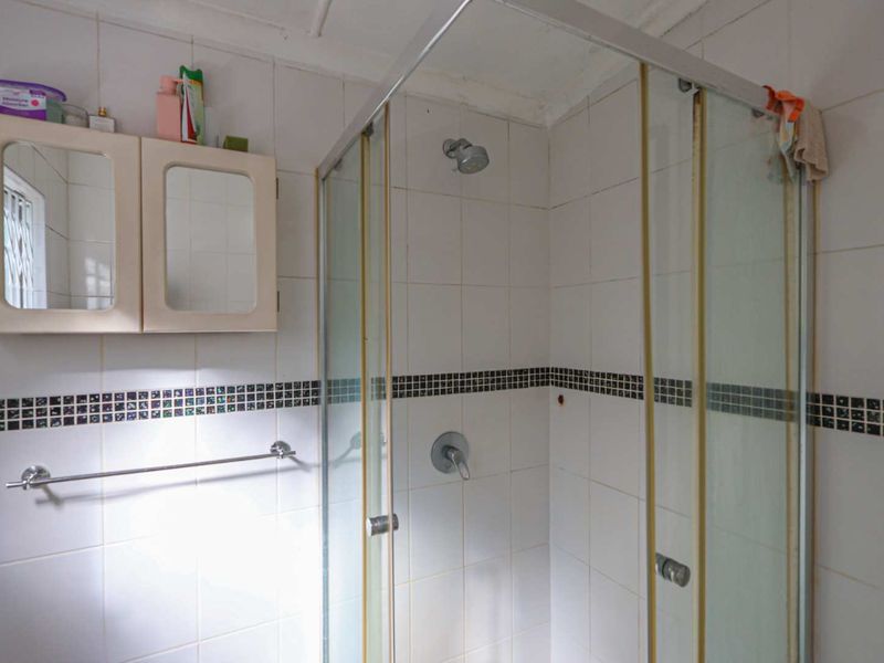 Tranquil 2-Bedroom Simplex in a Small, Peaceful Complex – Perfect for Nature Lovers - Photo 9