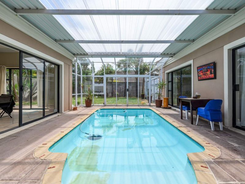 Magnificent, neat, spacious 4 Bed PLUS Study. Family Home. Serious Seller! Value for Money! - Photo 10