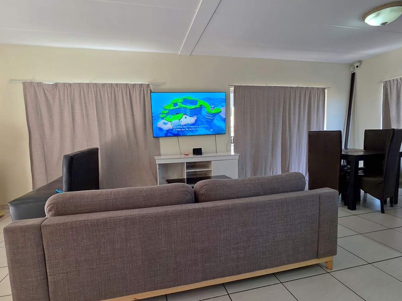 3 Bedroom Duplex / Townhouse for Sale in Riverspray Lifestyle Estate - Photo 10