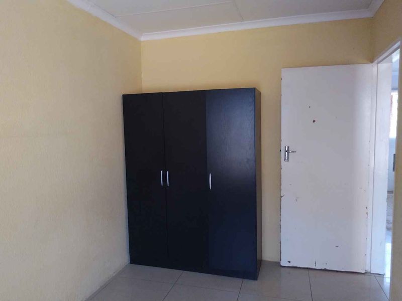 Charming 2 bedrooms house for sale in Soshanguve VV - Photo 10