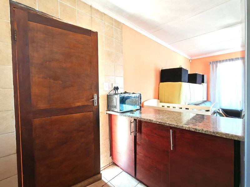 9 Bedroom  House for Sale in Cosmo City - Photo 10