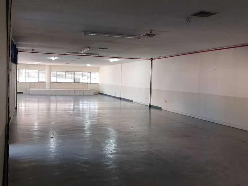 377 sqm commercial space in Claremont - Photo 2