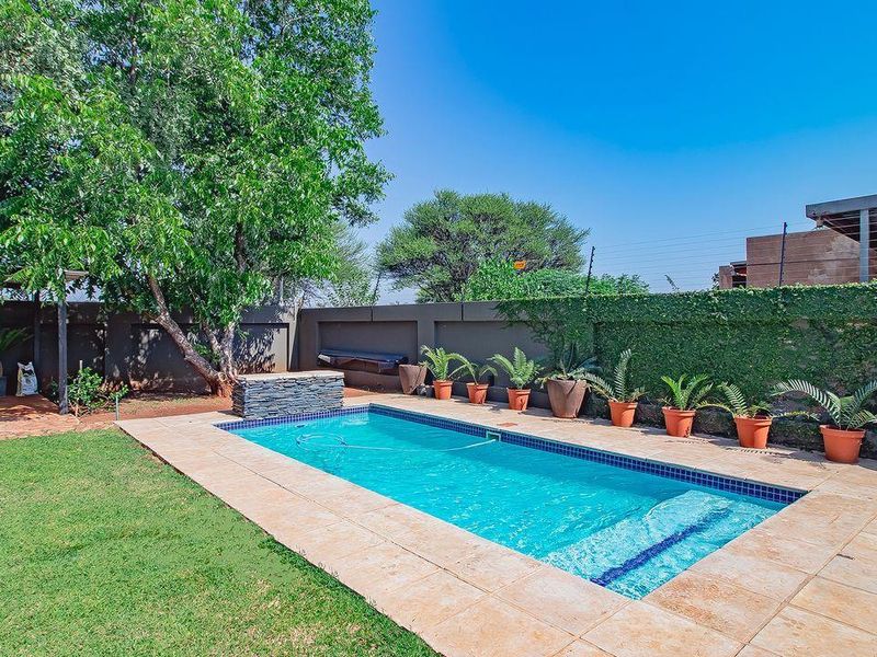 Four Bedroom family home in Annlin - Photo 4