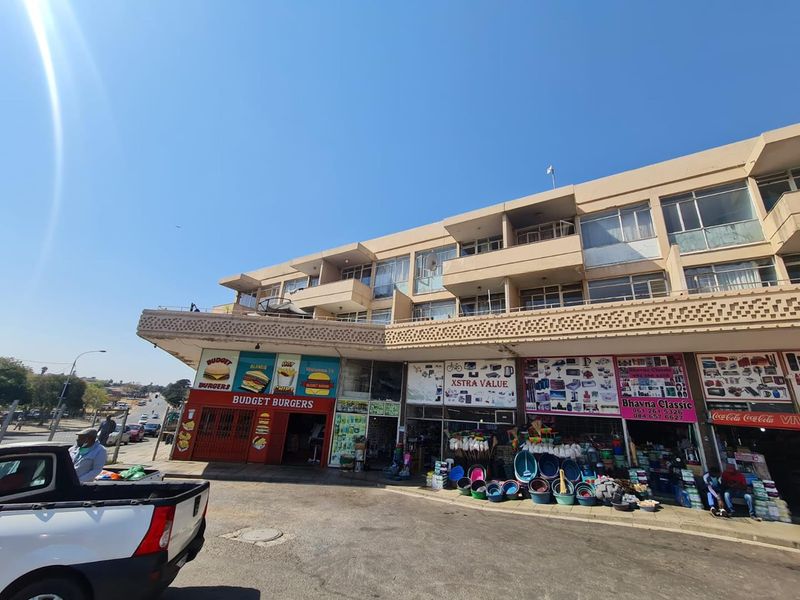 Prime Location: Low Vacancy, High Demand Property - Photo 5