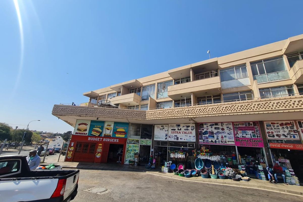 Prime Location: Low Vacancy, High Demand Property - Photo 5