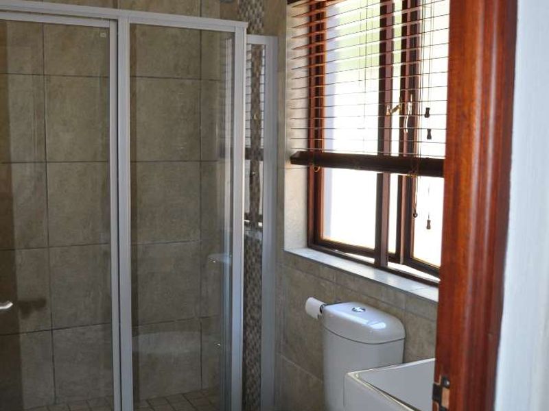UPMARKET HOME FOR SALE IN SECURITY COMPLEX IS PRETORIA EAST - Photo 10